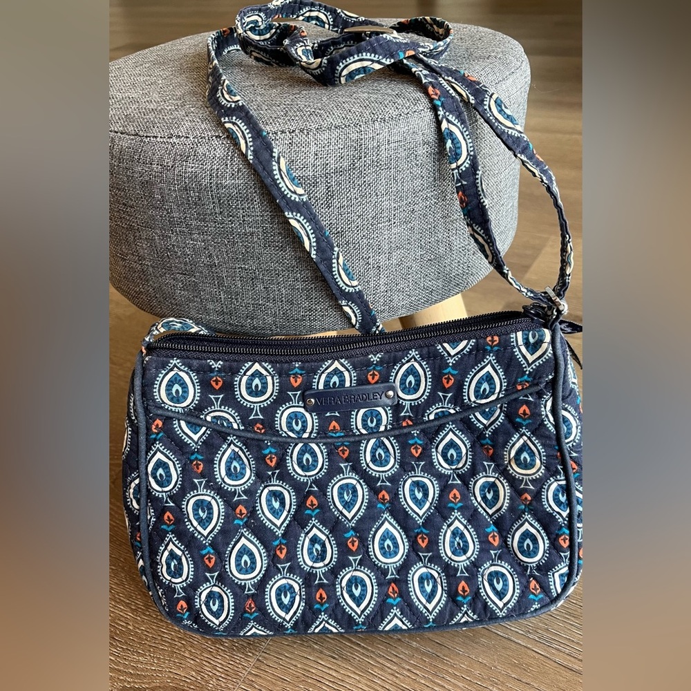 Vera Bradley Sling Bag 9 * 6 * 2.5 inch